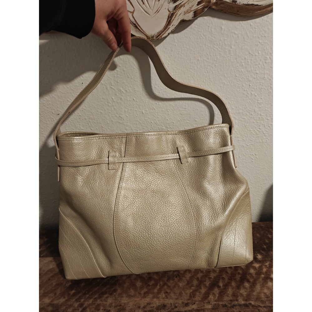 Harold's Metallic Leather Tote Style Shoulder Bag EUC - Picture 4 of 12